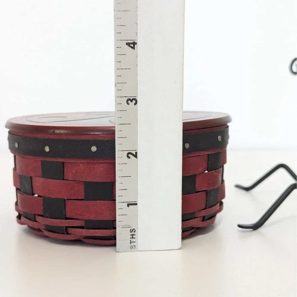 Longaberger Collectors Club 2009 Little Ladybug Basket w/ Lid, Legs, Tag